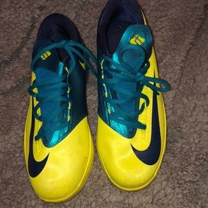 Kevin Durant kids size 3.5